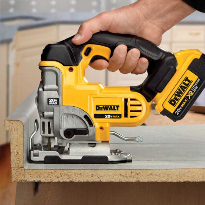 SERRA TICO 20V LI-ION (SEM/BATERIA/SEM CARREGADOR) DEWALT DCS331-B3 - Imagem 3
